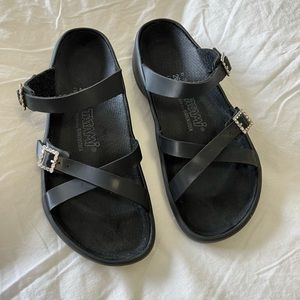 Birkenstock Tatami Sandals Women's US 10 Black Strap Buckle Sandals
